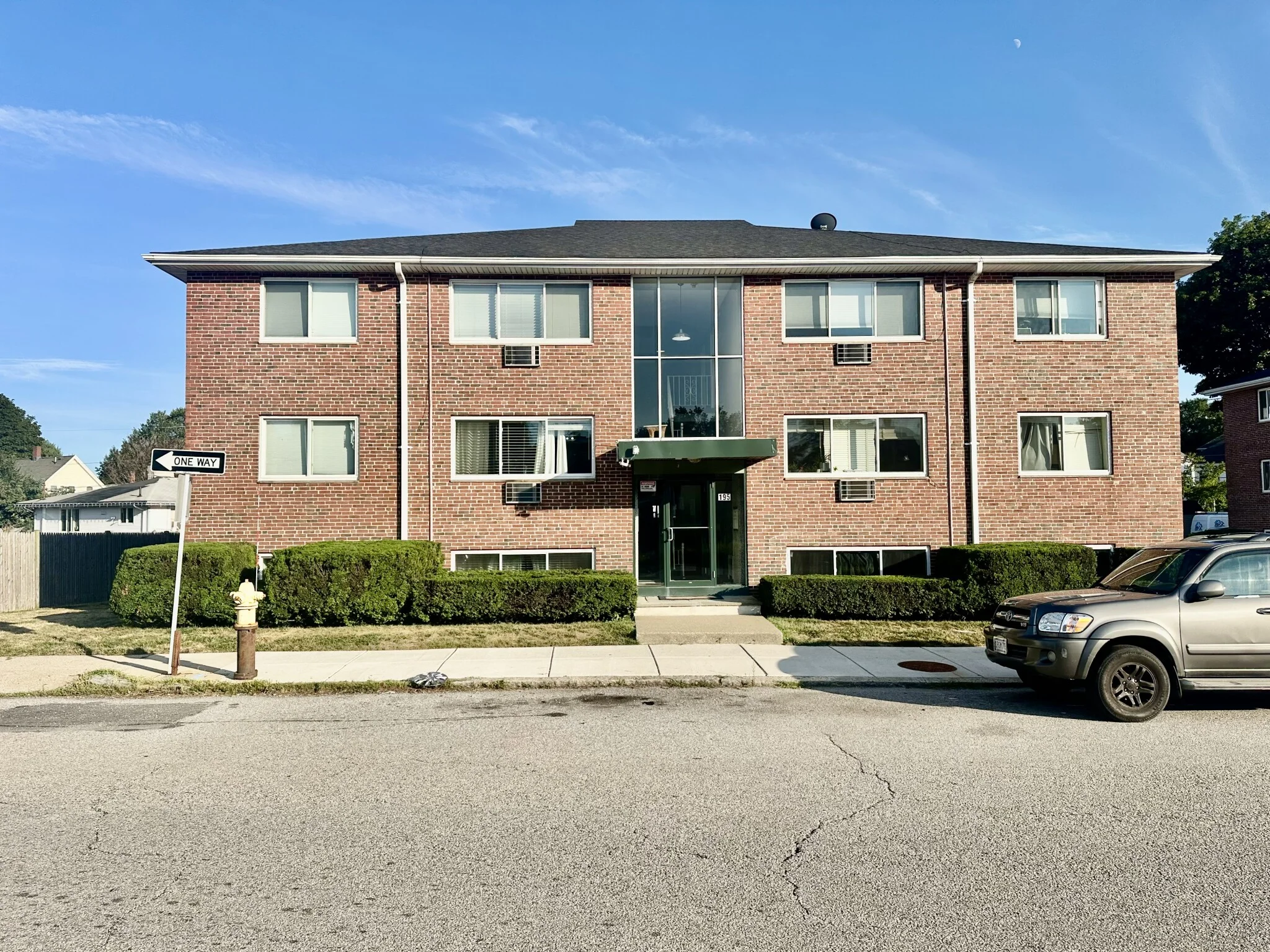 195 Salem St, Medford