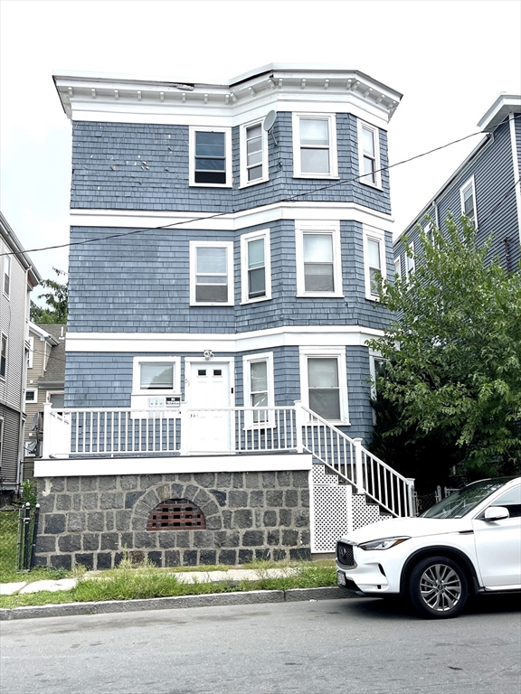 53 Aspinwall Rd, Dorchester