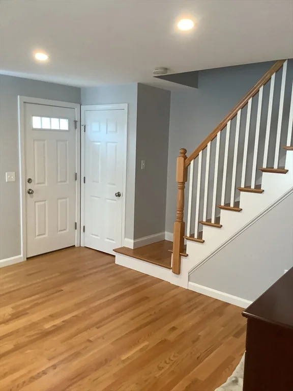 10 Moulton Ct, Beverly