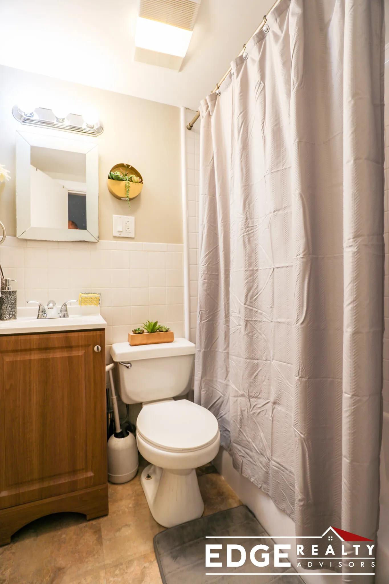 110 Lanark Rd, Brighton