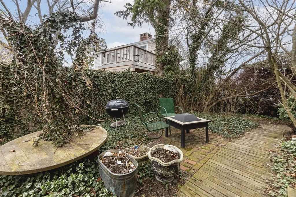 14 Nicholson Hill, Marblehead