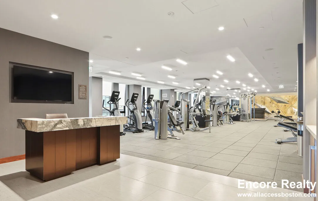 390 Harrison Ave, South End