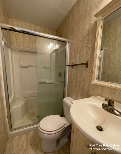 69 Babcock St, North Brookline