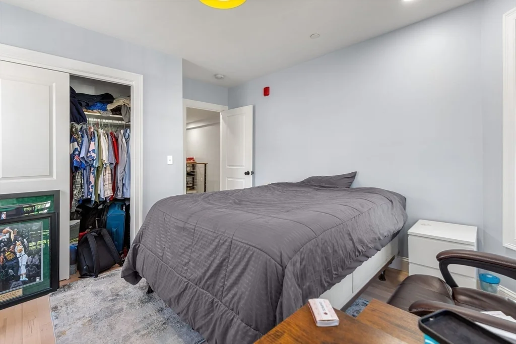 32 Cameron Ave, Teele Square