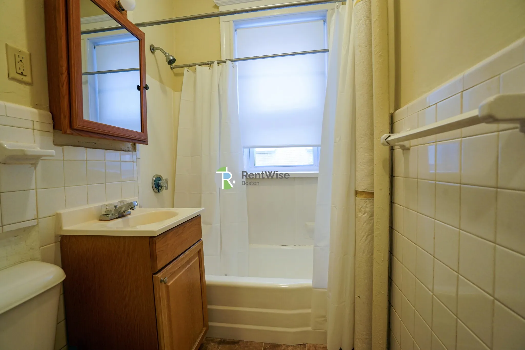 68 Woodstock Ave, Brighton