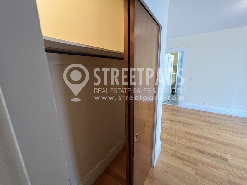 381 Harvard St, Mid-Cambridge