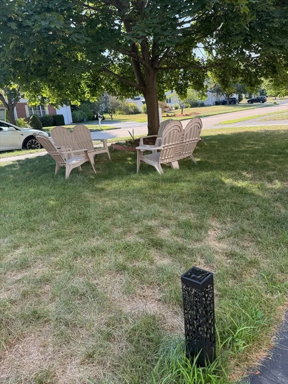 10 Ptarmigan Dr, Shrewsbury