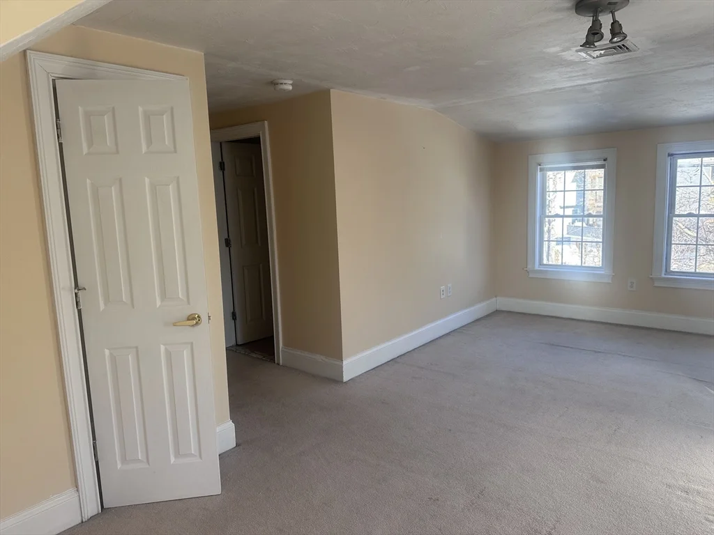 205 Highland St, Roxbury