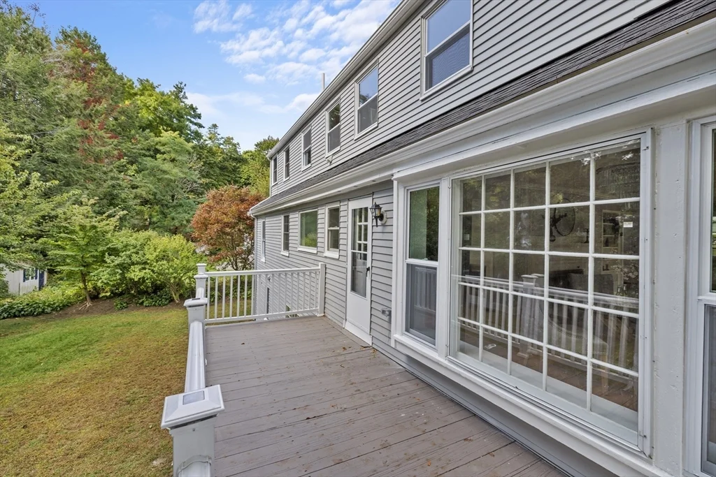 108 Radcliffe Rd, Belmont