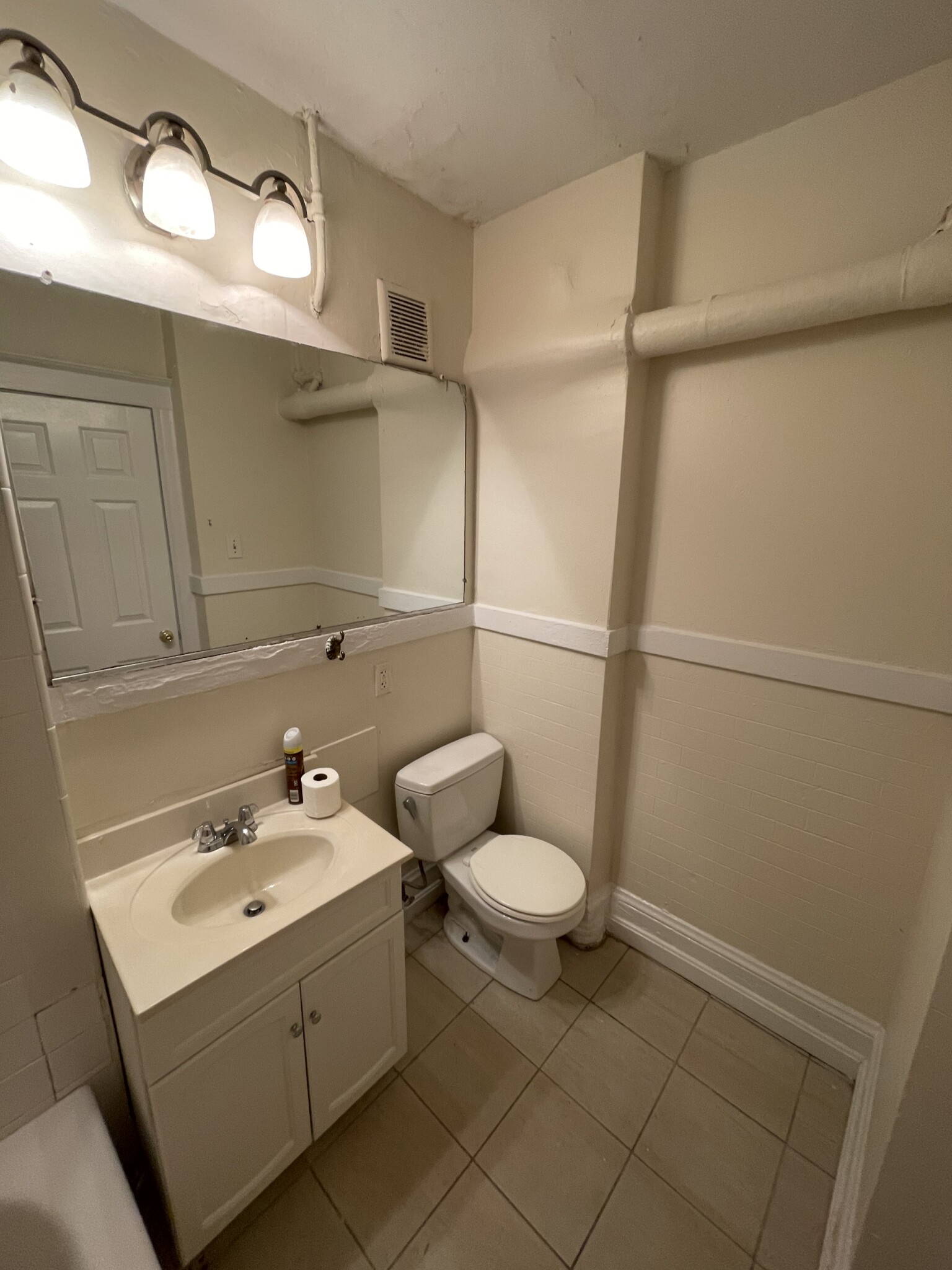 9 Barrows St, Allston