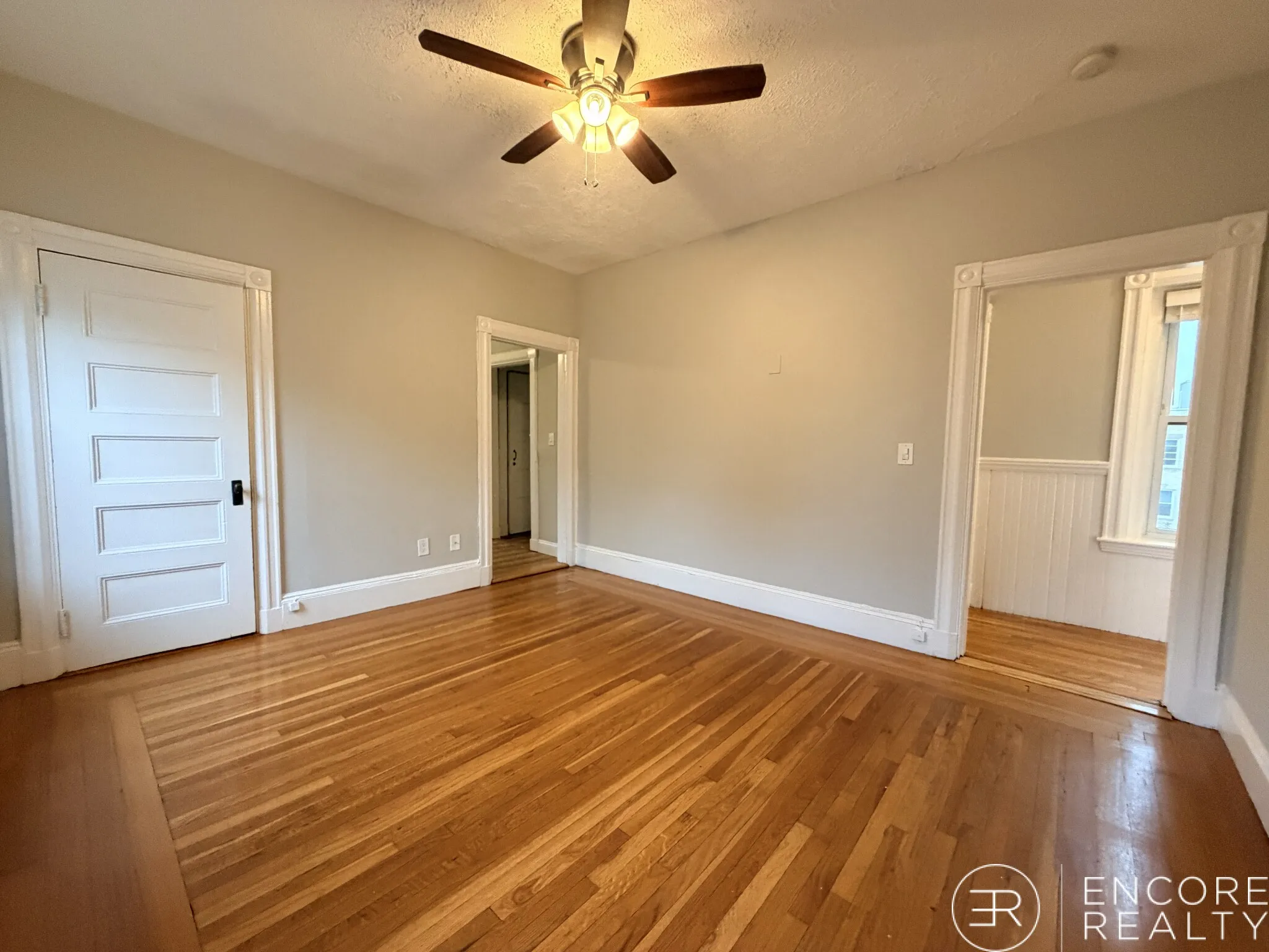 900 Massachusetts Ave, Riverside