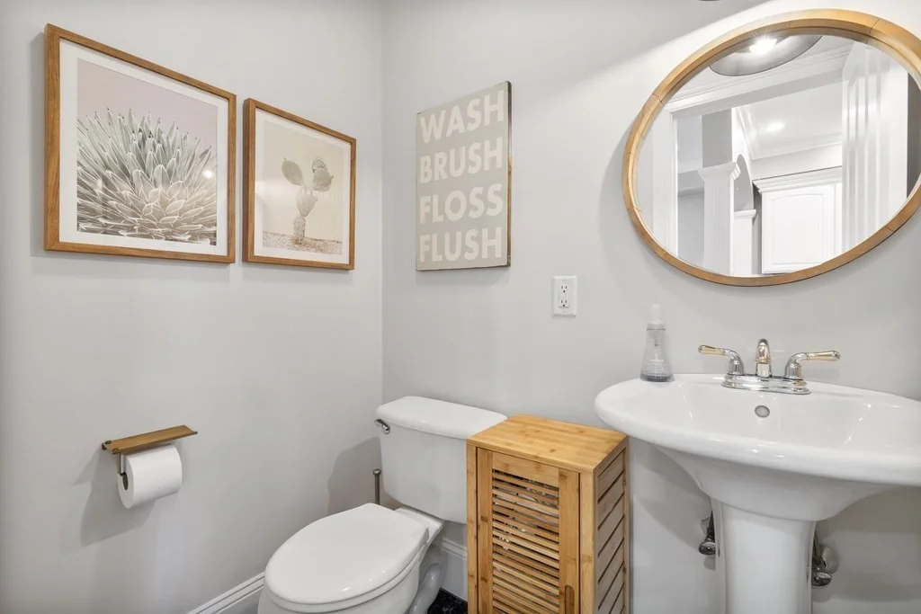 10 S Sydney, Dorchester