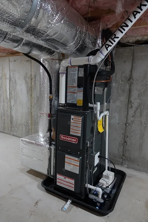 6 Pondover Rd, Billerica