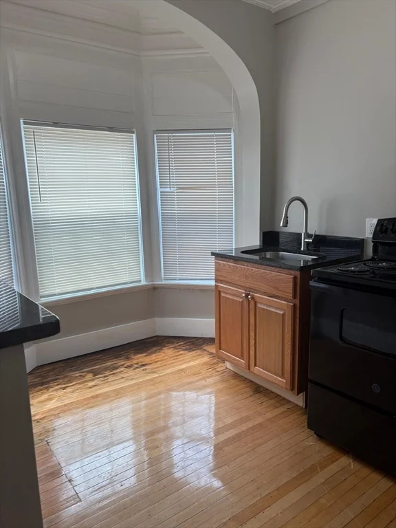 664 Western Ave, Lynn