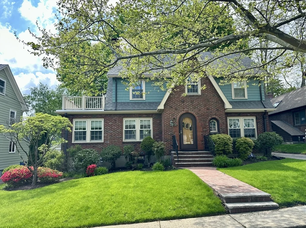 59 Richardson Rd, Belmont