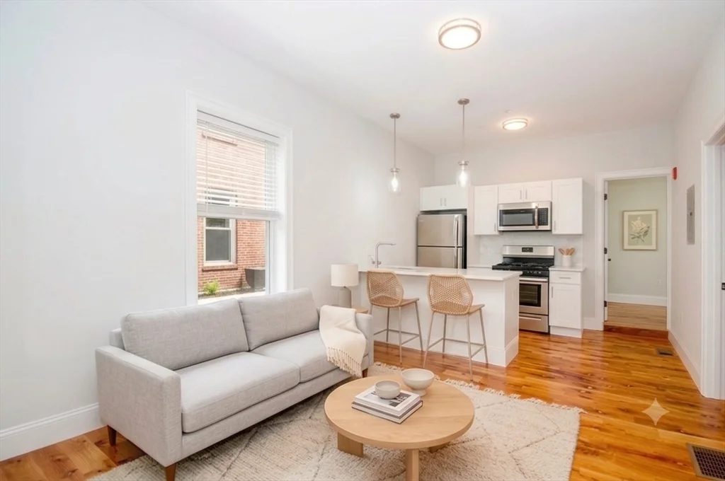 205 Marion St, East Boston