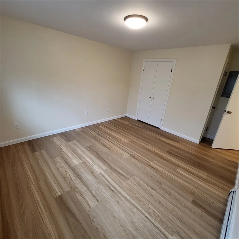 210 Hillside Ave, Needham Heights