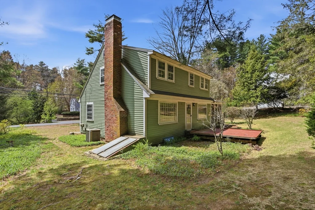 11 Sherman Bridge Rd, Wayland