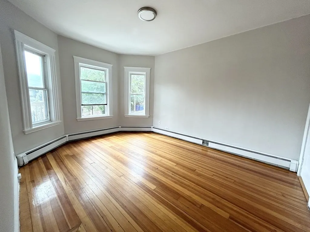 7 Hesston Ter, Boston