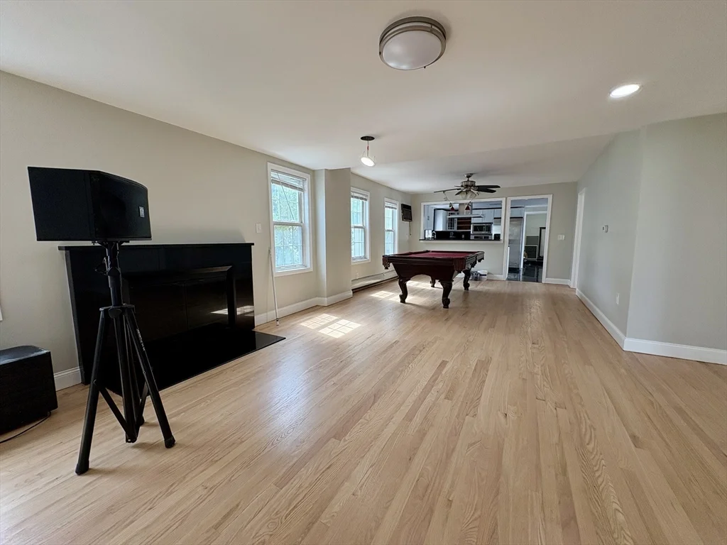 1318 Salem St, Malden