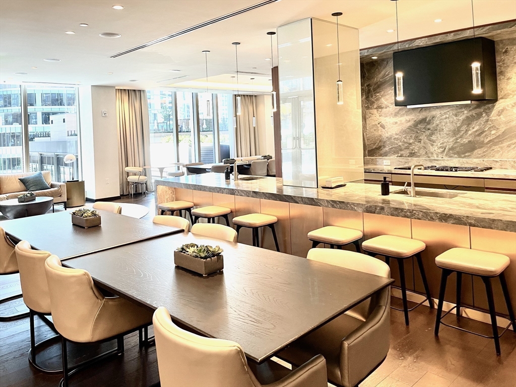 135 Seaport Blvd, Seaport District