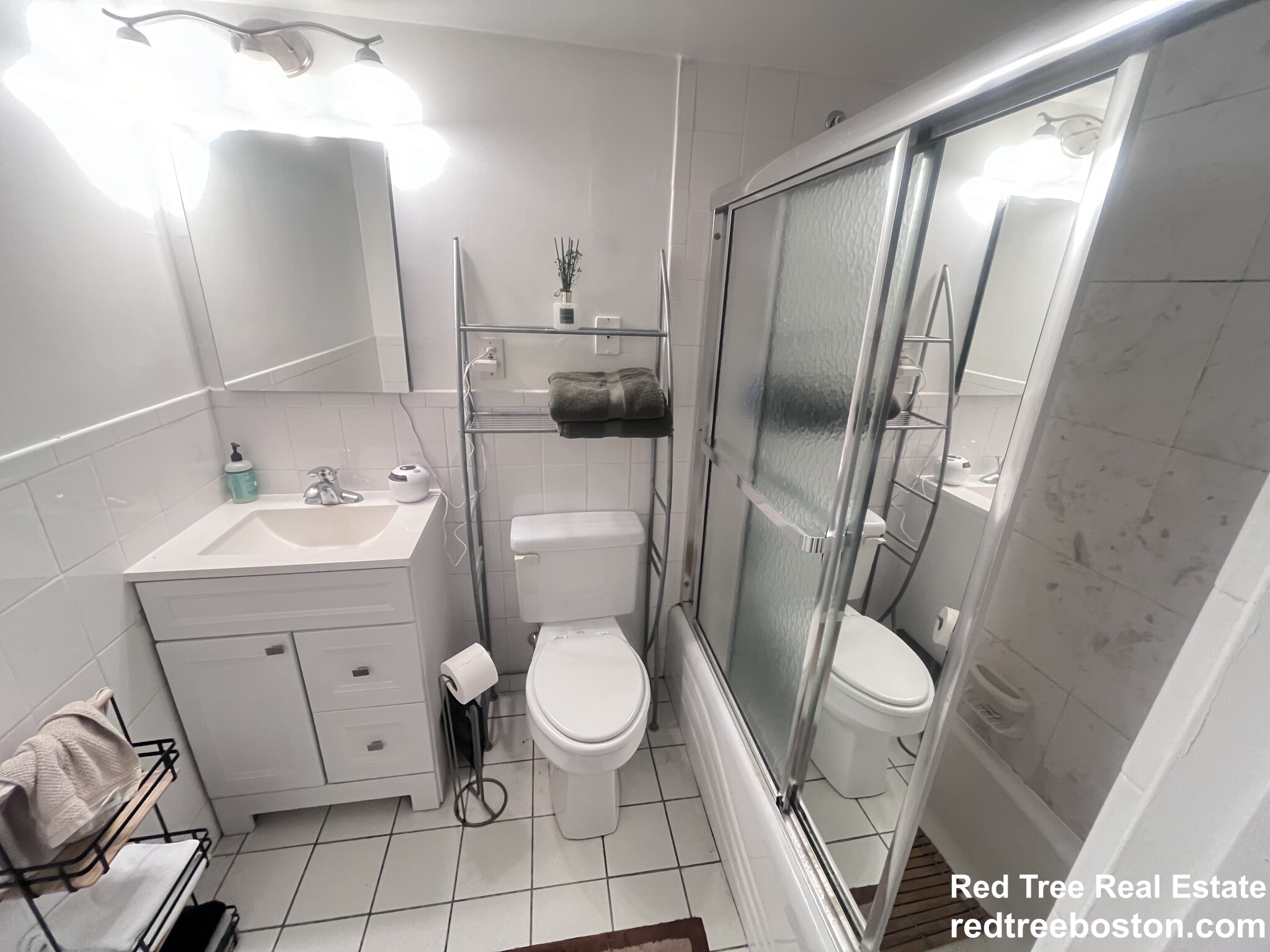 12 Dean Rd, Brookline