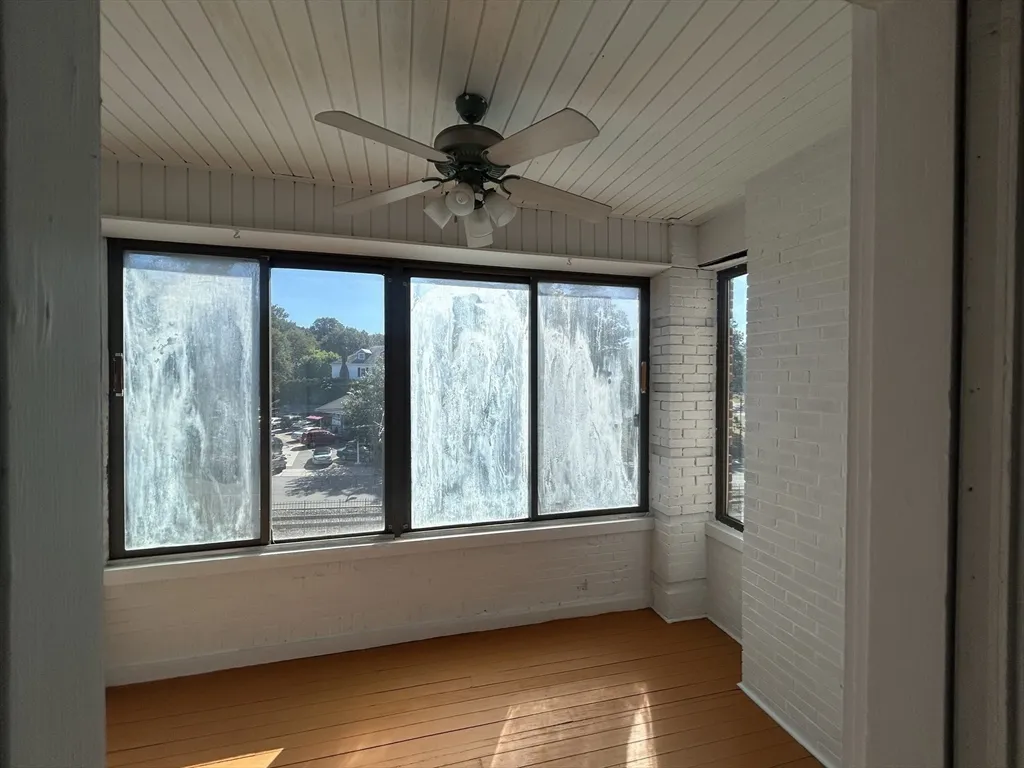 2035 Commonwealth Ave, Brighton