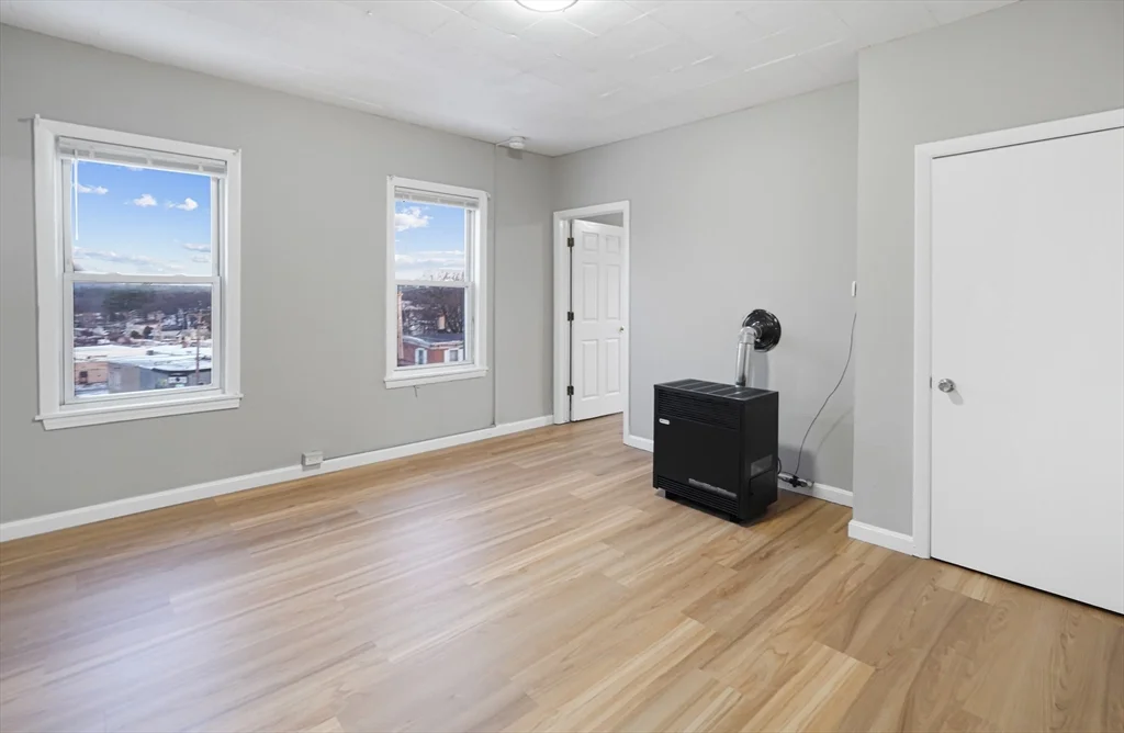 168 Lunenburg St, Fitchburg