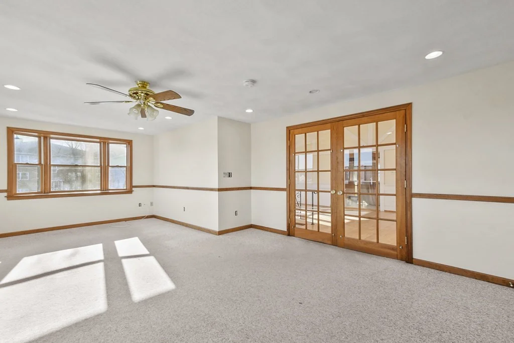 72 Cambridge Rd, Woburn