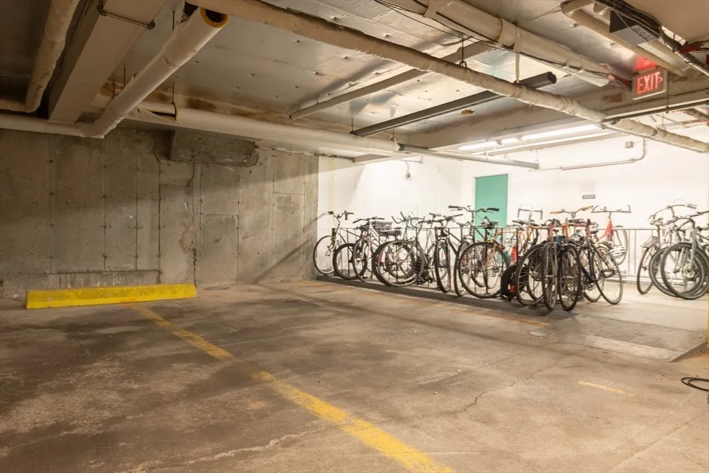 108 Peterborough St, Fenway