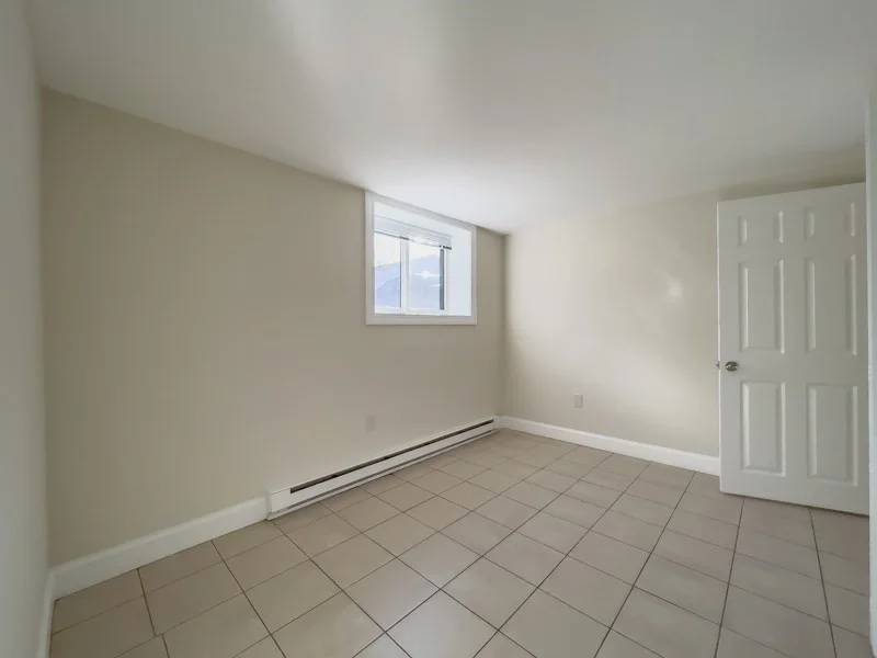 592 American Legion Highway, Roslindale