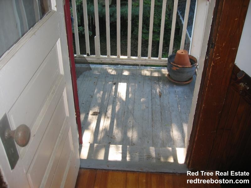 24 Oak Square Ave, Oak Square