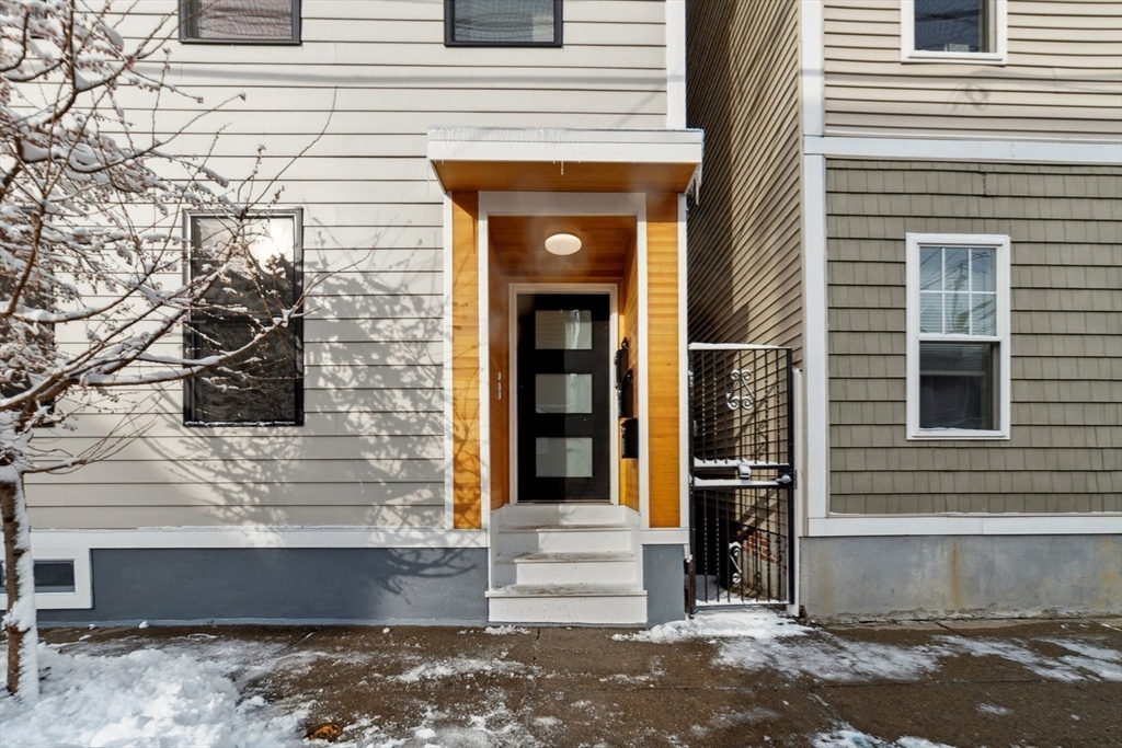 34 Morris St, East Boston