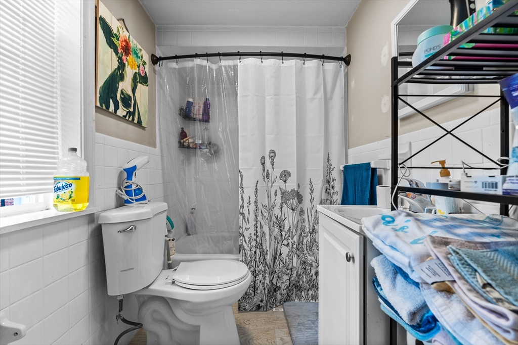 54 Cottage St, East Boston