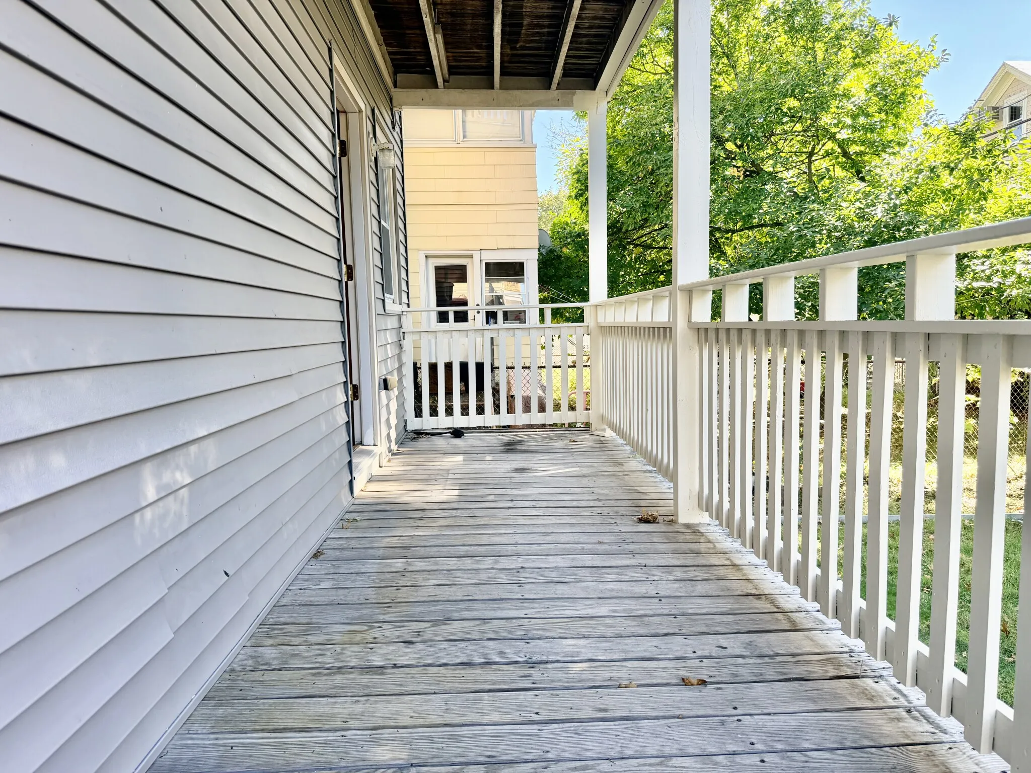 70 Raymond Ave, West Somerville