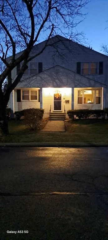 55 Wedgewood Rd, Tatnuck