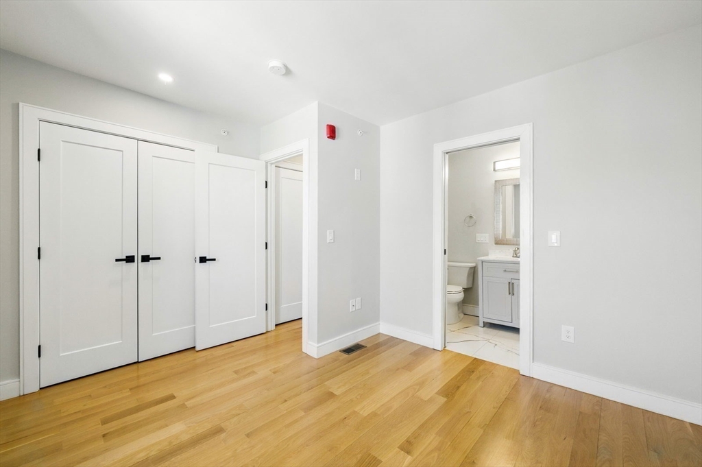 125 Saratoga St ,, East Boston