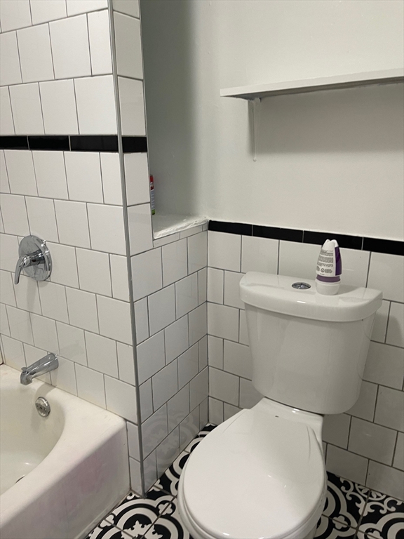 67 Saunders St, Lawrence