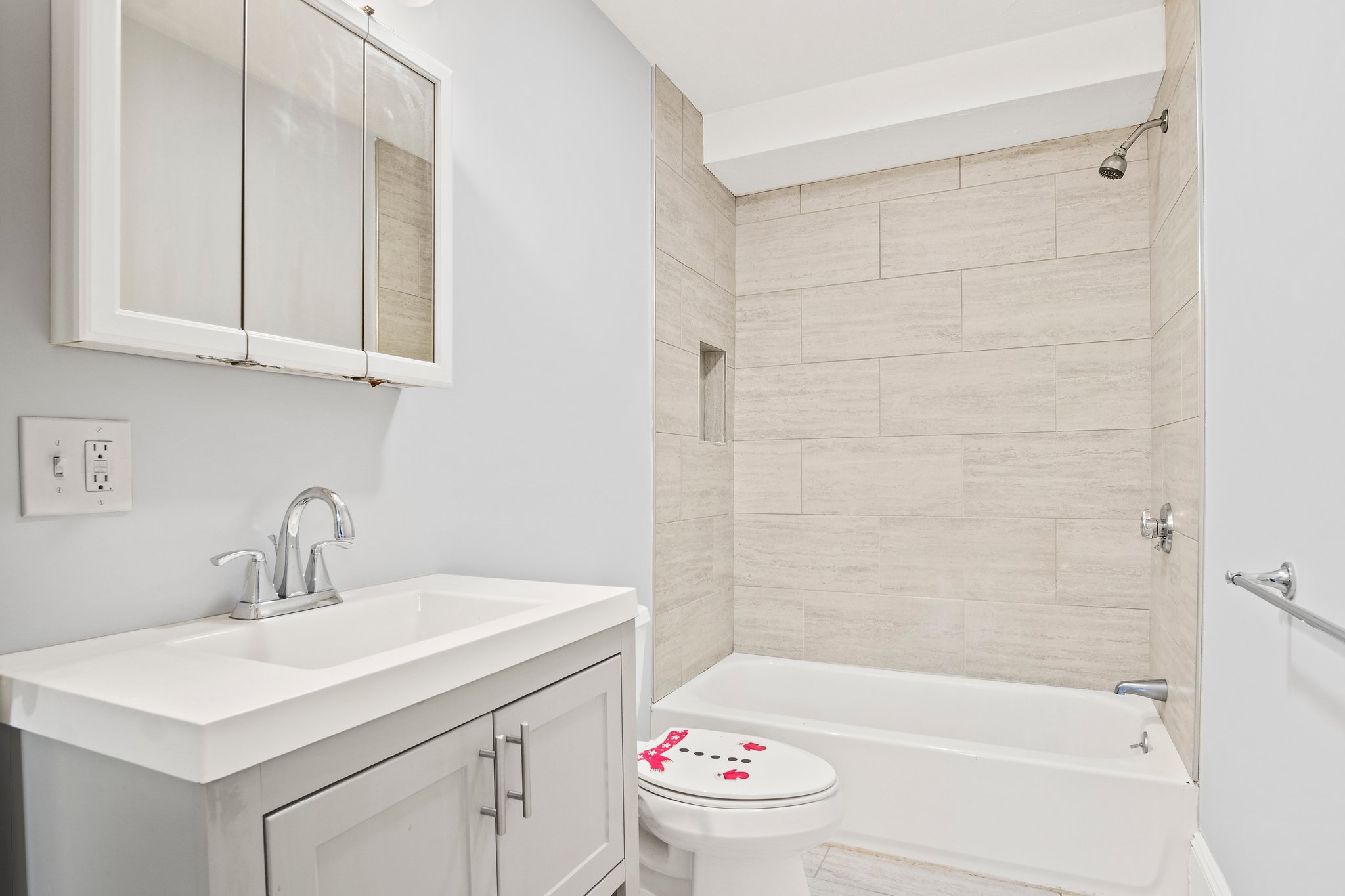 408 Neponset Ave, Dorchester