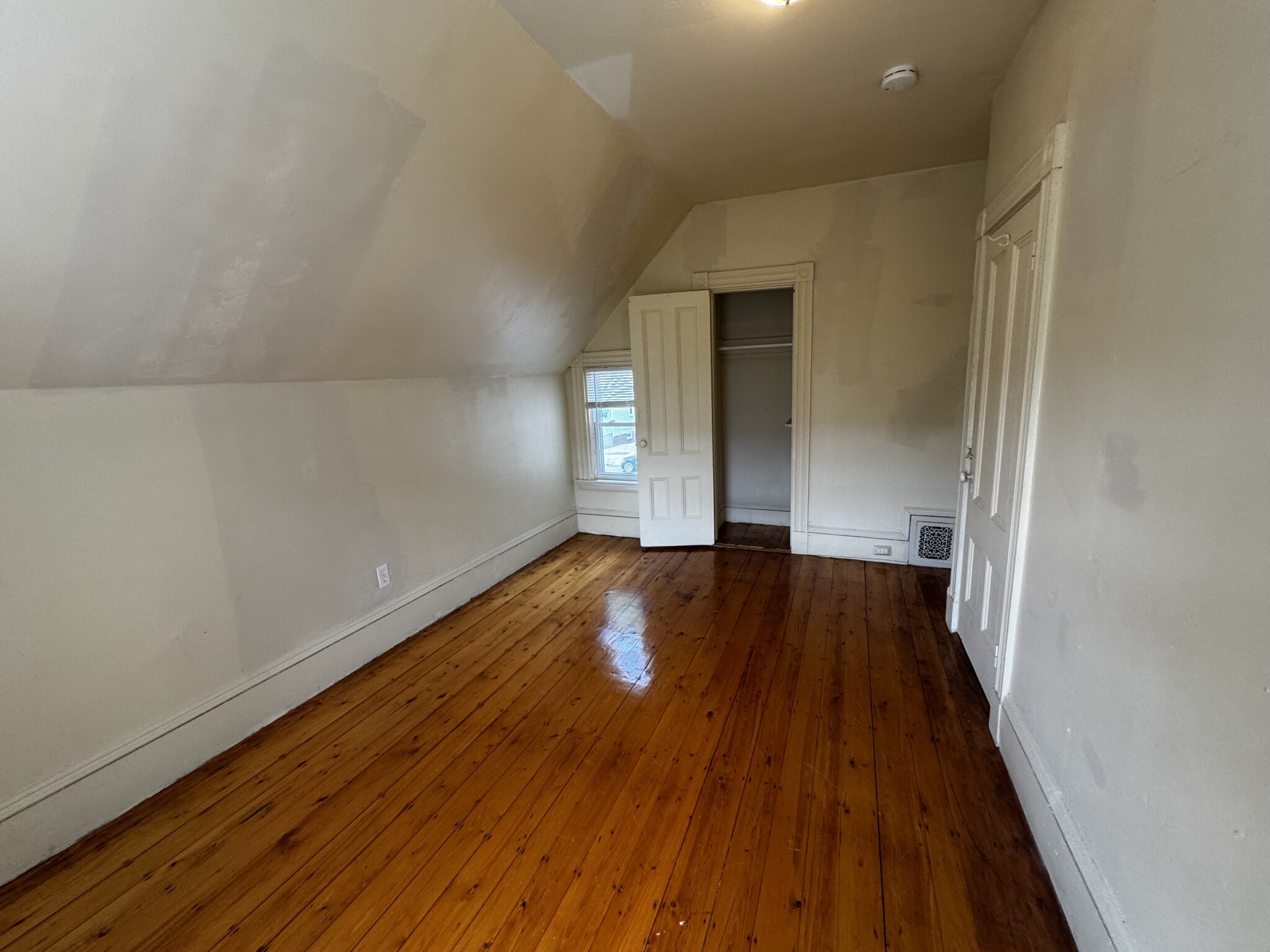 374 Highland Ave, Davis Square