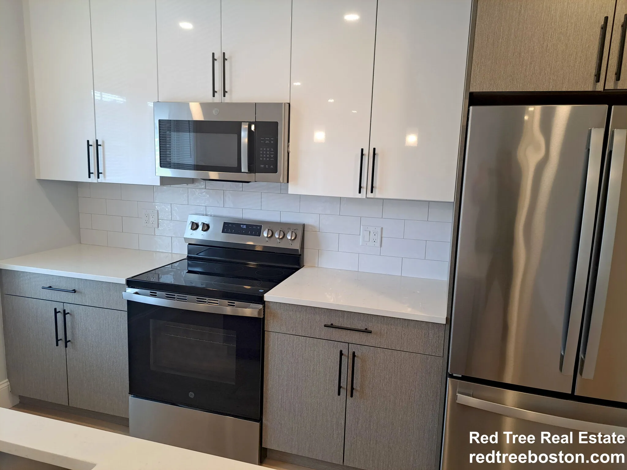 425 Market St, Oak Square