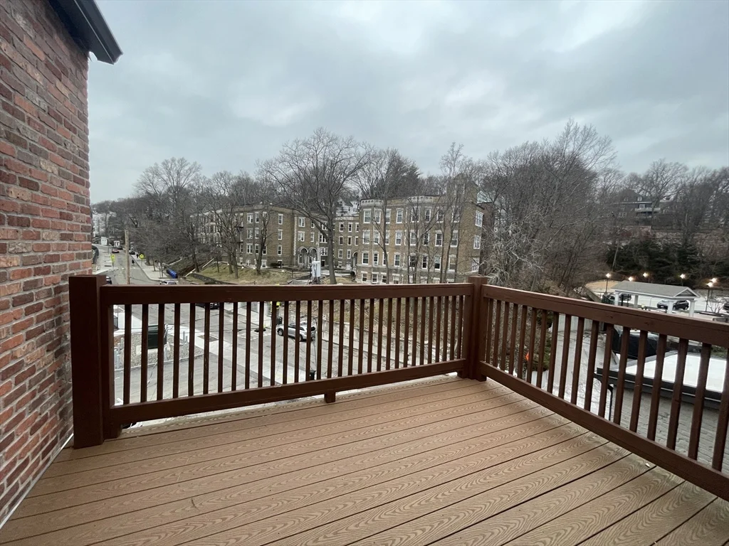 1616 Beacon St, Corey Hill