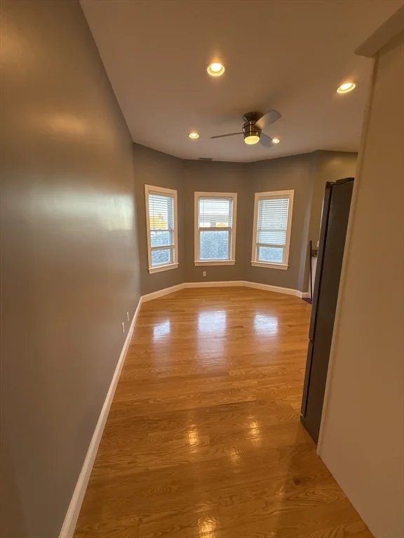 285 Crescent Ave, Beachmont