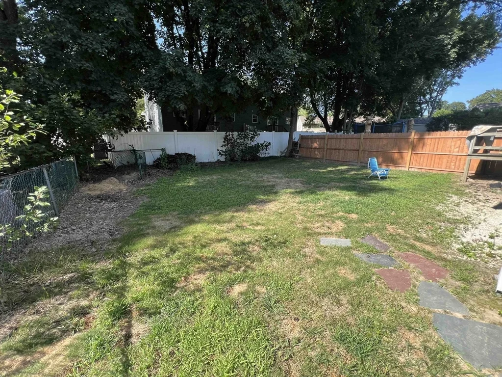 7 Saran Ave, Bedford