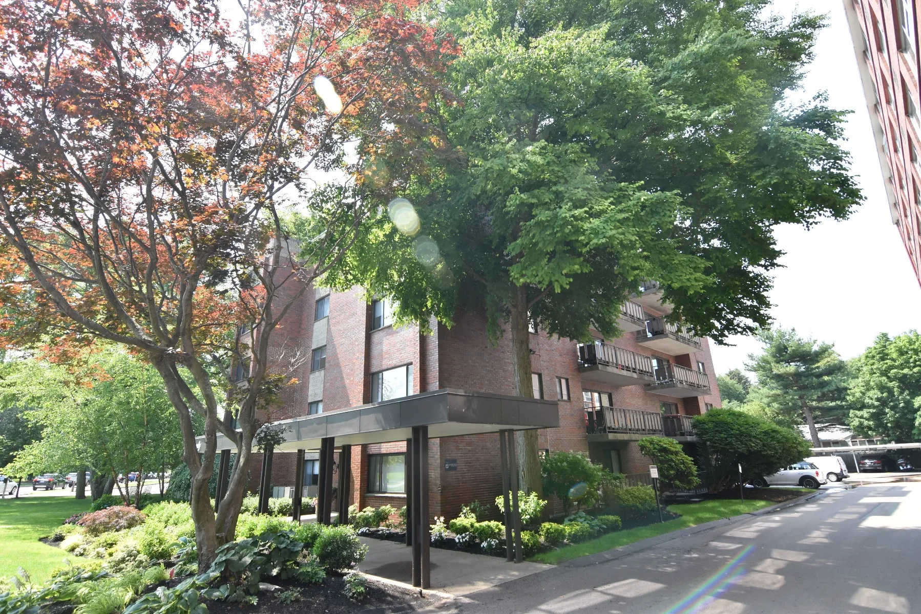 320 Hammond Pond Pkwy, Chestnut Hill