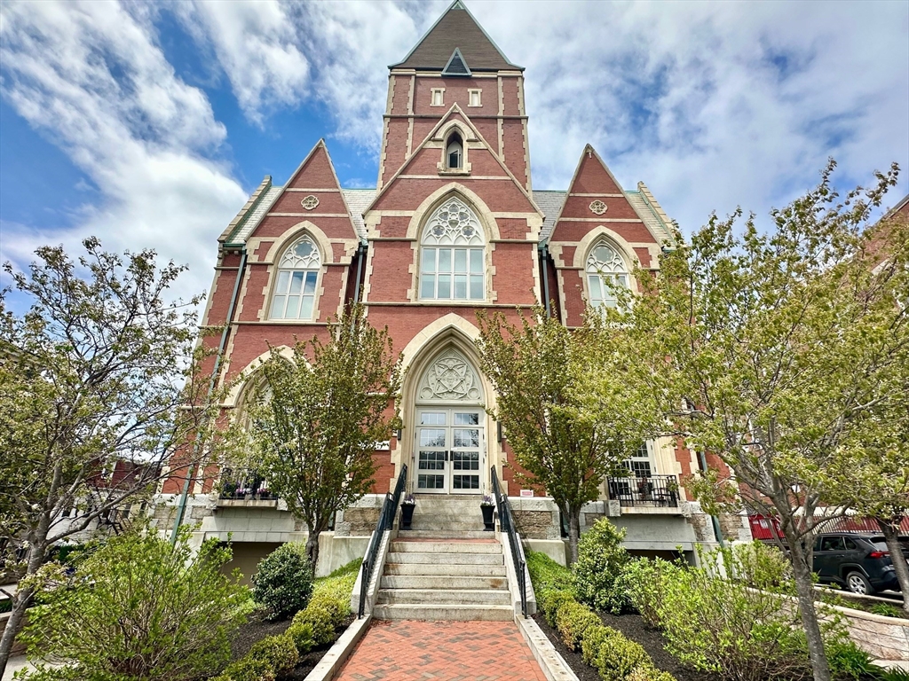 225 Dorchester St, South Boston