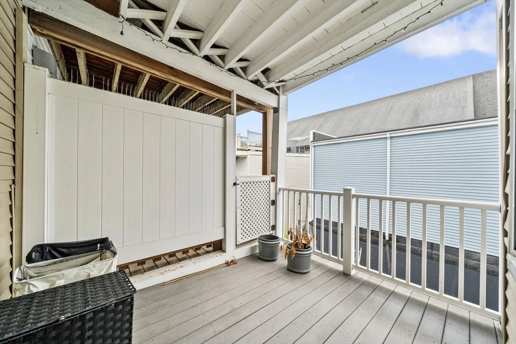 293 W Second St, South Boston