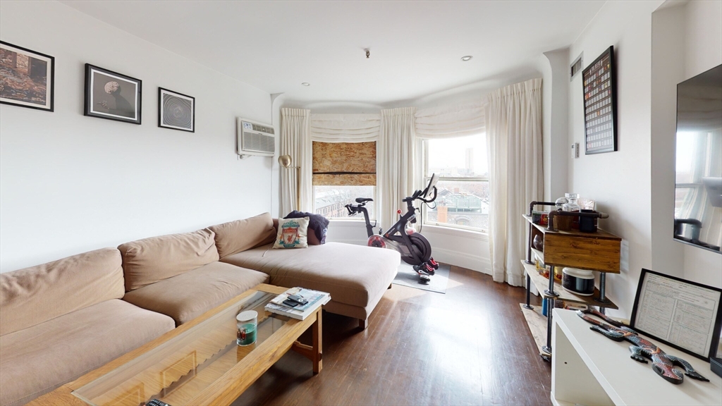 492 Massachusetts Ave, Boston