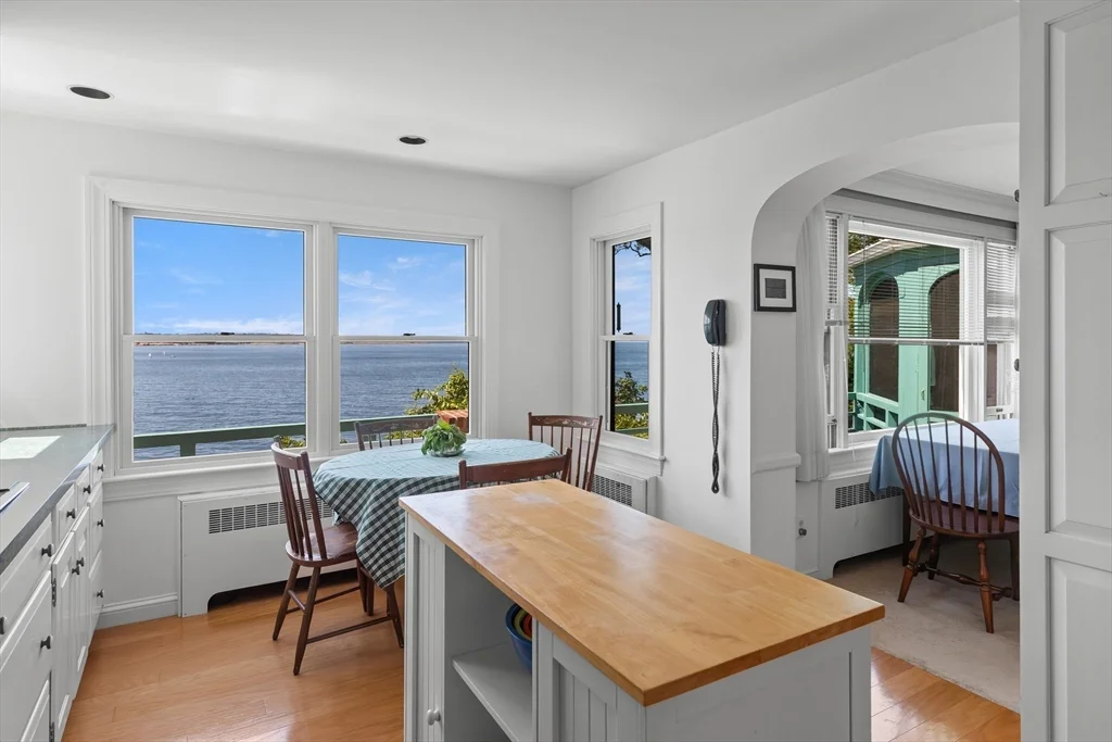 37 Marmion Way, Rockport