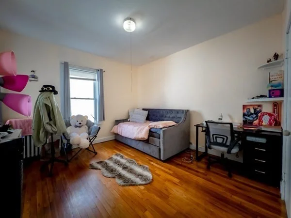 18 Egleston, Jamaica Plain